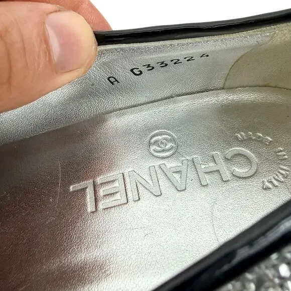 Chanel Glitter Patent Leather Cap Toe Mary Jane Pumps Silver Size 39.5 - Picture 12 of 12